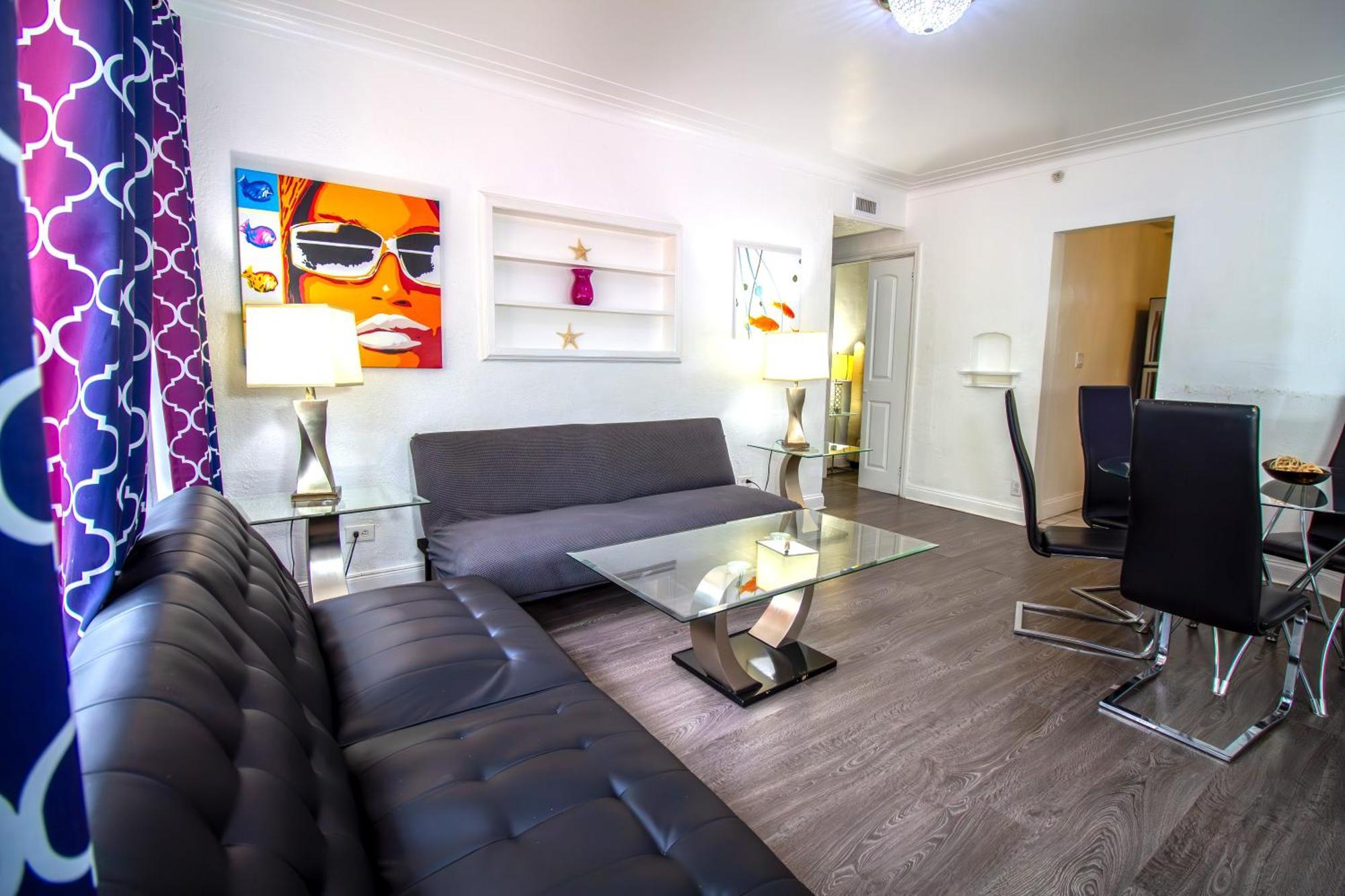 Courtyard Part Of The Oasis Casita Collection Appartamento Miami Beach