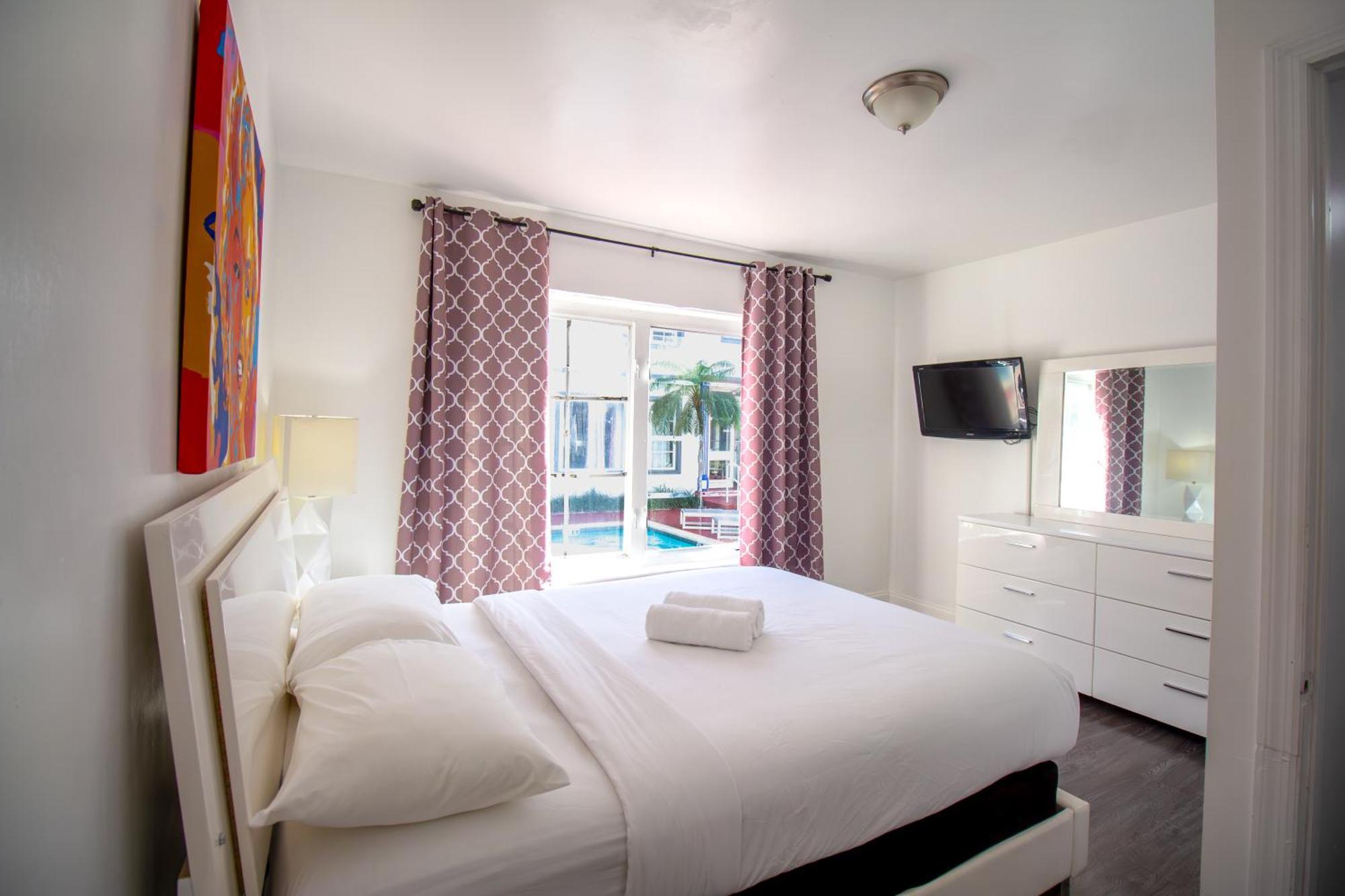 Courtyard Part Of The Oasis Casita Collection Appartamento Miami Beach